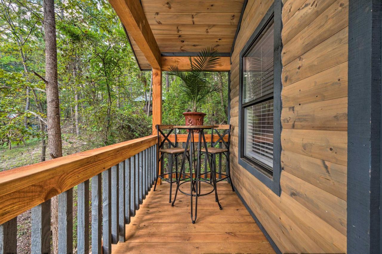 Romantic Broken Bow Cabin With Jacuzzi And Fire Pit! Eksteriør billede