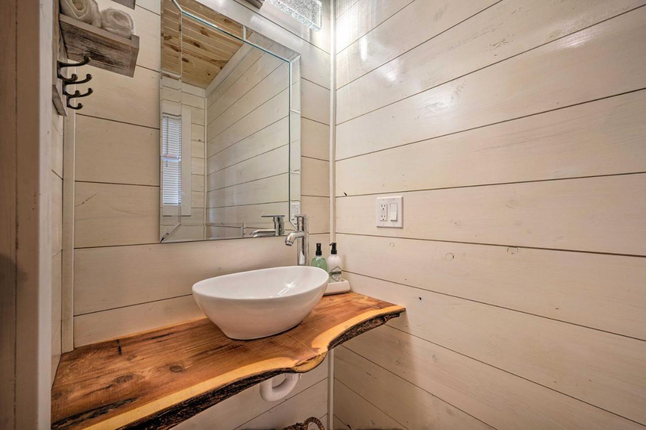 Romantic Broken Bow Cabin With Jacuzzi And Fire Pit! Eksteriør billede