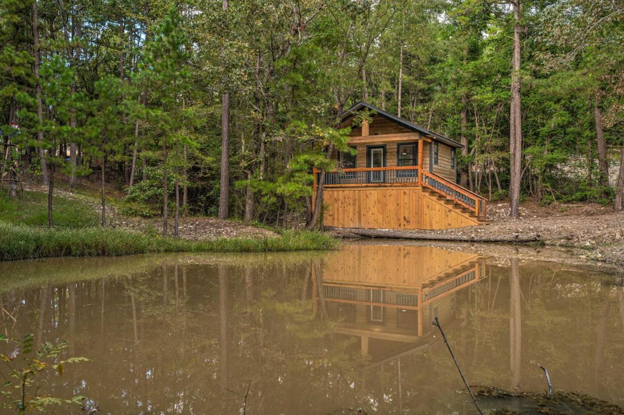 Romantic Broken Bow Cabin With Jacuzzi And Fire Pit! Eksteriør billede