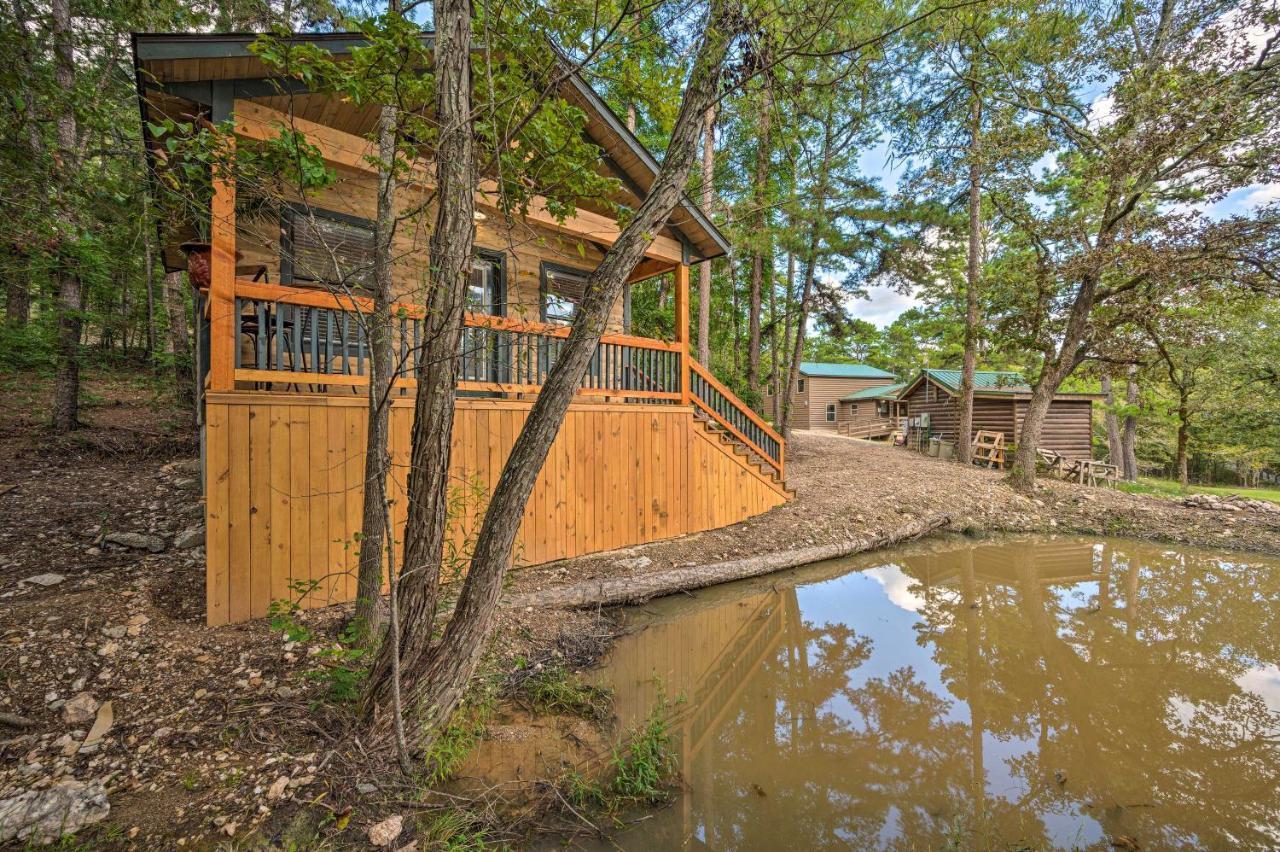 Romantic Broken Bow Cabin With Jacuzzi And Fire Pit! Eksteriør billede